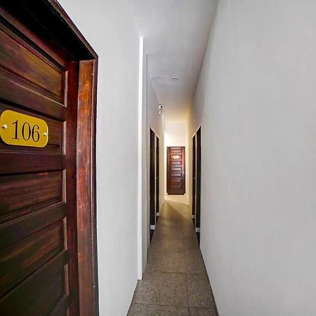 Oyo 91211 Mega Comfort Guest House Medan Eksteriør billede