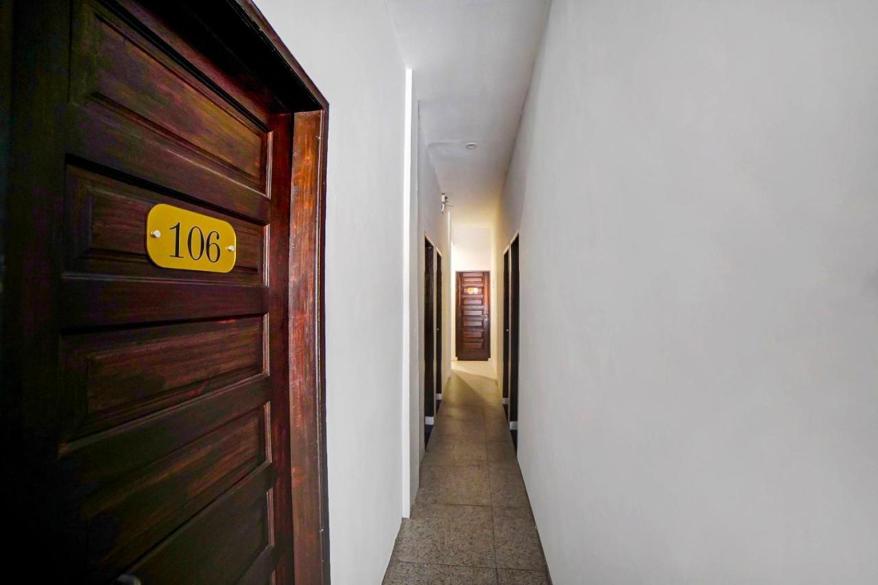 Oyo 91211 Mega Comfort Guest House Medan Eksteriør billede